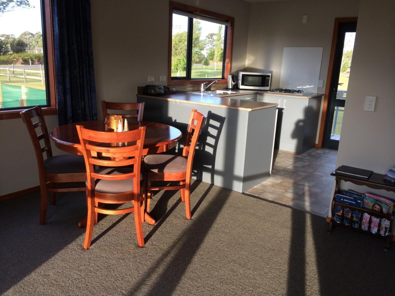 Acheron Cottages Manapouri Zewnętrze zdjęcie