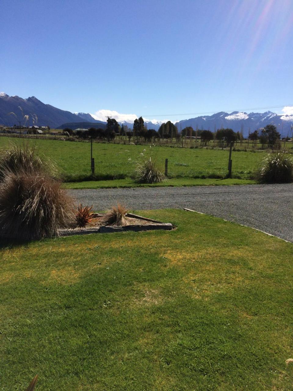 Acheron Cottages Manapouri Zewnętrze zdjęcie